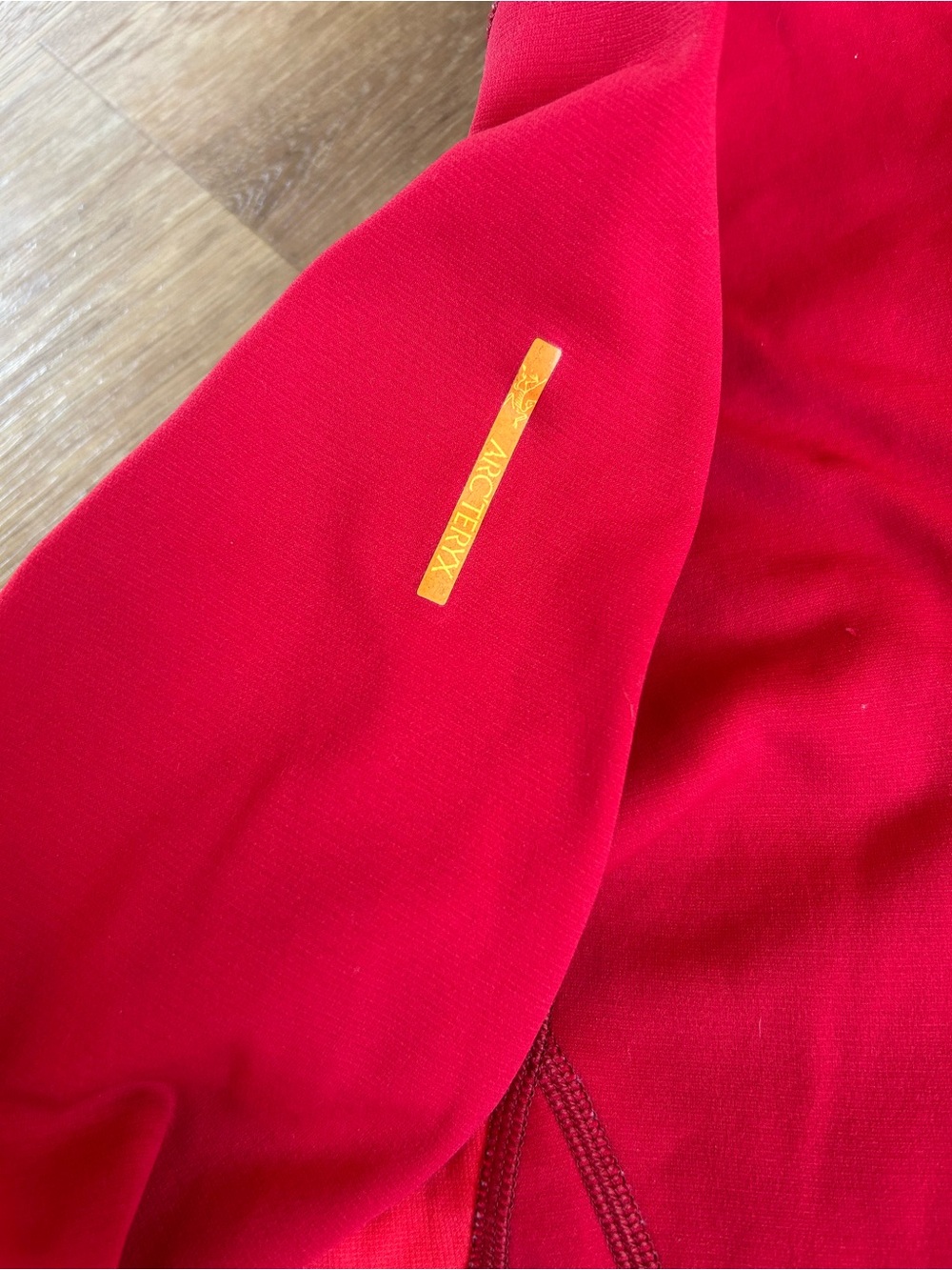 Arc'teryx Women's Red Half-Zip Performance Pullover Base Layer - Picture 5 of 5
